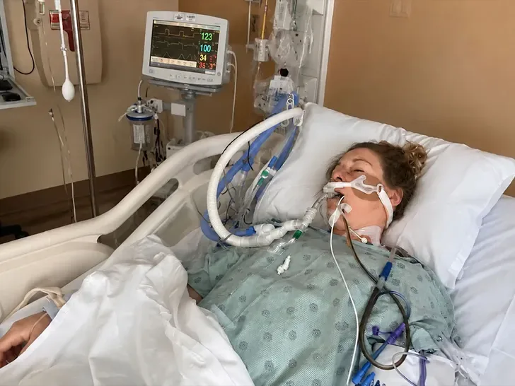 Ashley Taunton in hospital insta 1