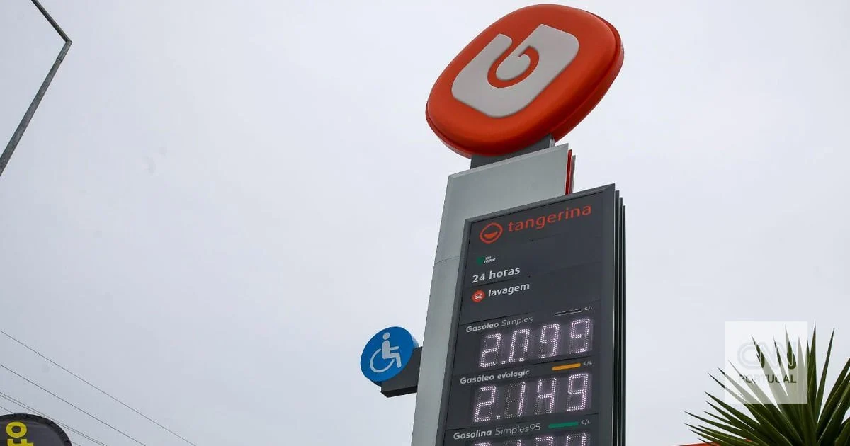 Bruxelas rejeita imposto europeu sobre lucros extraordinários das petrolíferas