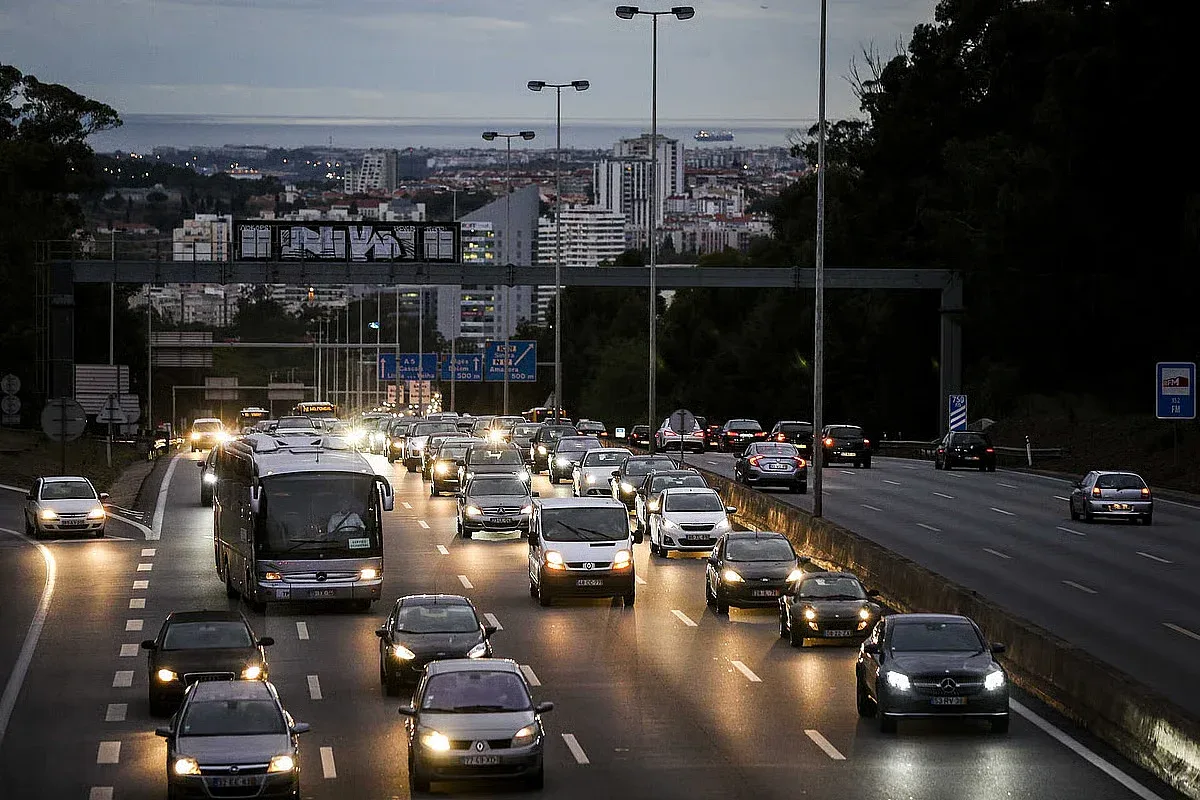 Carros na Europa Terão de Usar 15% de Plástico Reciclado a Partir de 2032