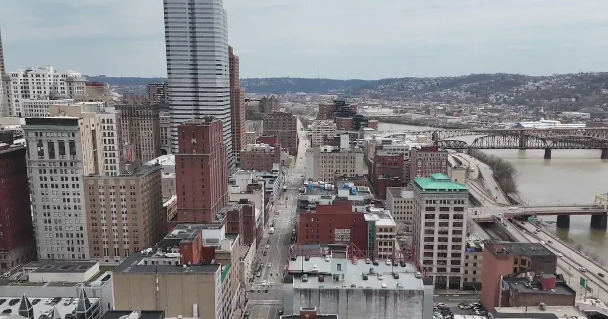 Onda de Crimes em Pittsburgh: Jovem de 19 Anos Acumula 13 Processos num Mês