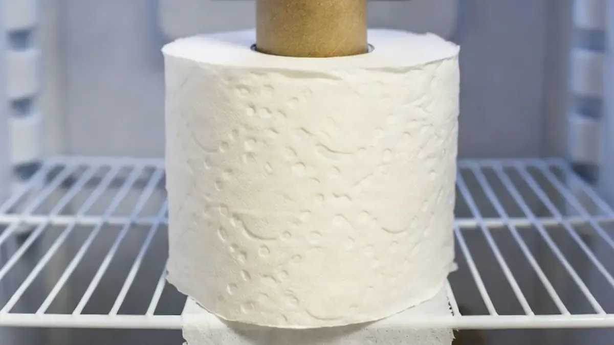 Papel higiénico en la heladera