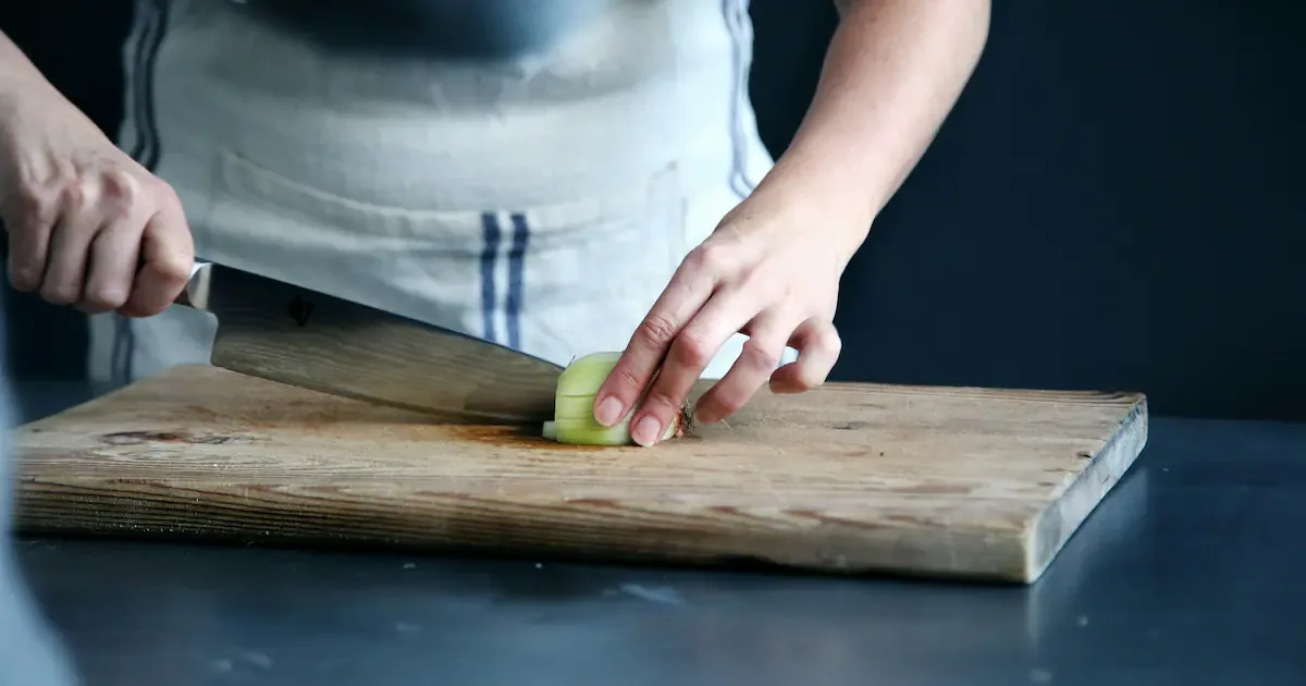 Qual é a Melhor Tábua de Cozinha? Especialistas Revelam o Material Mais Seguro